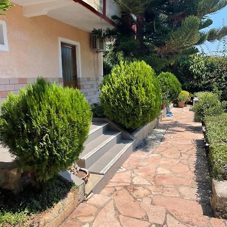 Elias Guest House Sarandë Exteriér fotografie
